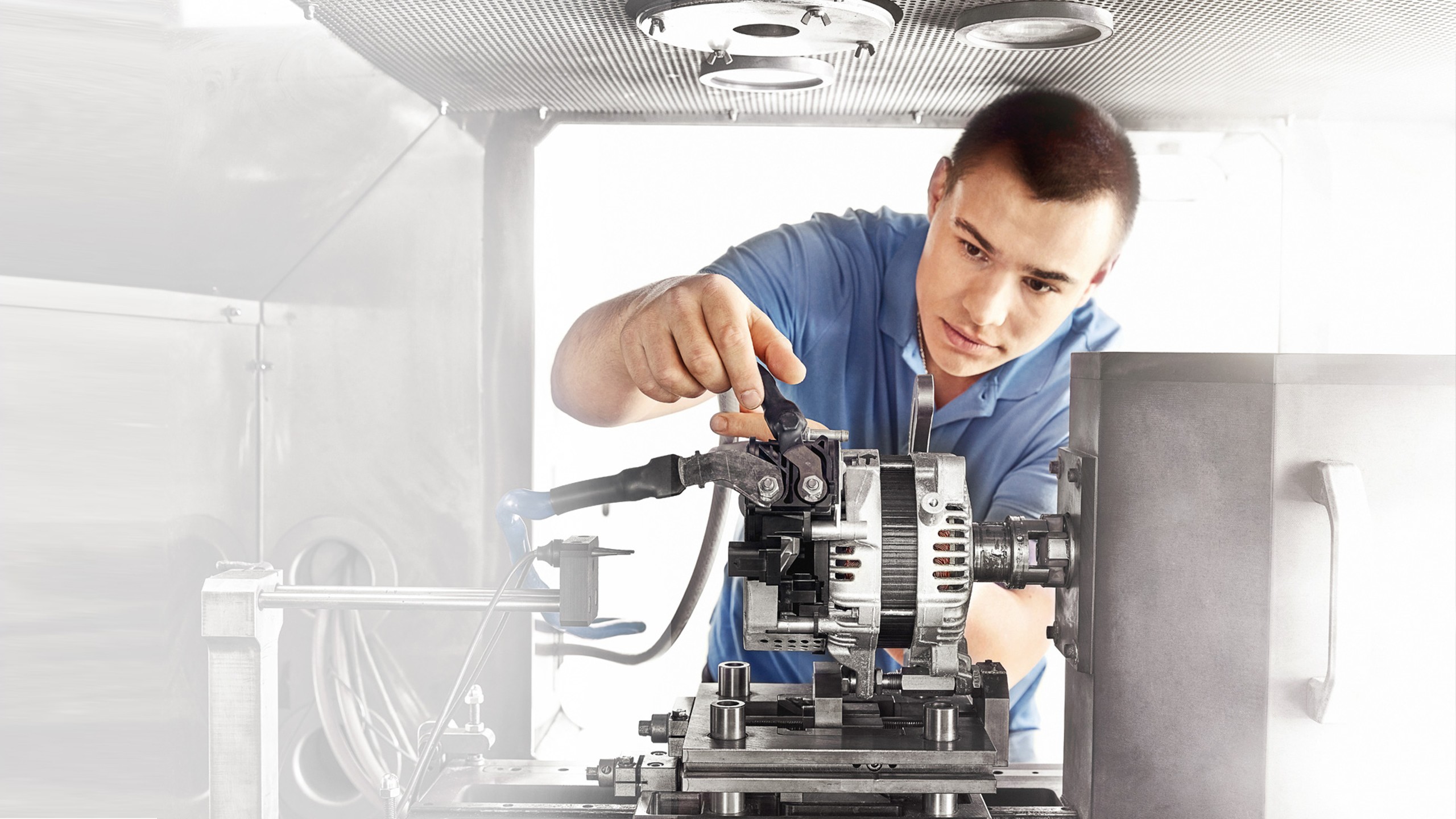 Home [www.seg-automotive.com.br]